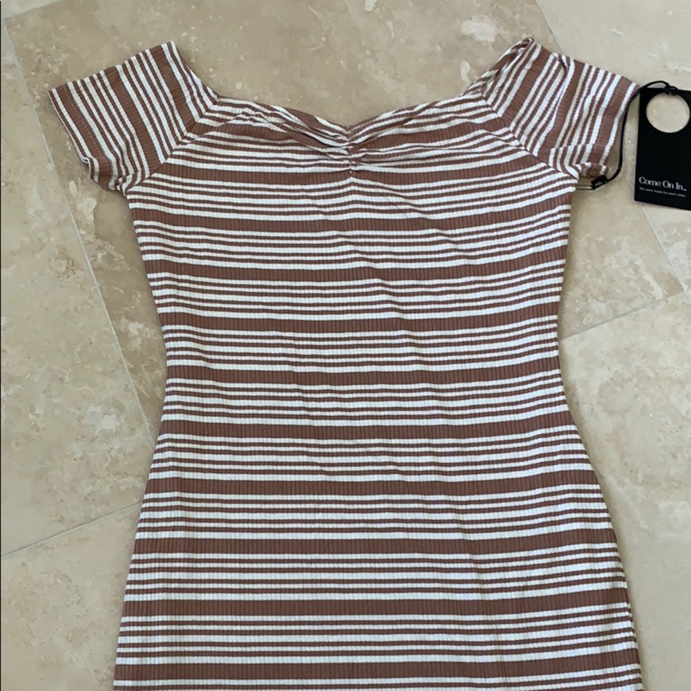 Dress - Picture 2 of 3